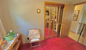 112 8403rd St SW, Bowman, ND 58623