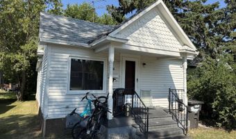 606 Ohmer St, Bottineau, ND 58318