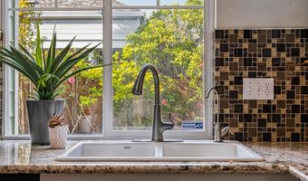 35 Britt Ct, Alameda, CA 94502