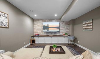 6023 158th St W, Apple Valley, MN 55124