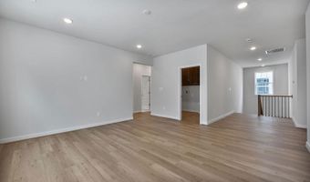 42018 NIGHT NURSE Cir, Ashburn, VA 20148