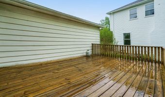 3620 Charter Pl, Ann Arbor, MI 48105