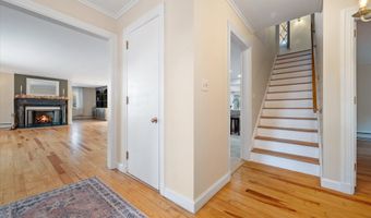201 Clyde Rd, Bangor, ME 04401
