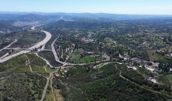 121 Avo Dr, Fallbrook, CA 92028