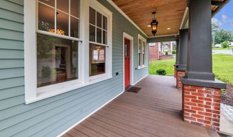 263 NE Oak Hill St, Abingdon, VA 24210