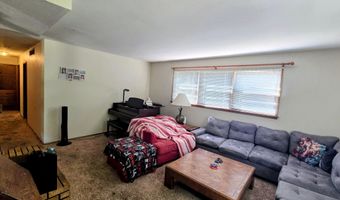 6114 Edinburg St, Bel Aire, KS 67220