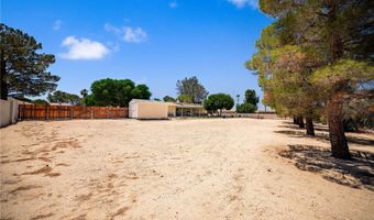 19082 Tecumseh Rd, Apple Valley, CA 92307