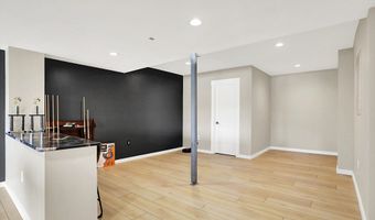 22 Point Ln, Arcadia, IN 46030