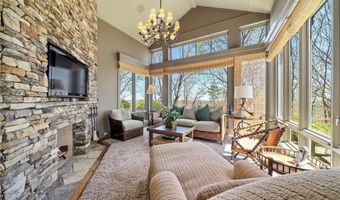 1103 Apple Pie Ridge Rd, Alto, GA 30510