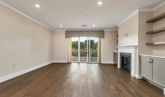 7 Longview Dr 105, Atkinson, NH 03811