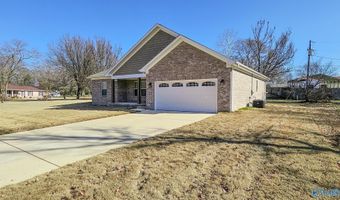 14300 Peek Dr, Athens, AL 35611