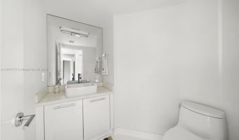 1000 W Island Blvd 2407, Aventura, FL 33160