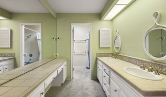 2357 Royal Crst, Escondido, CA 92025