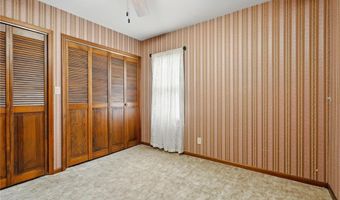 205 S Ford St, Anamosa, IA 52205