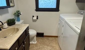 1516 N Dakota St, Aberdeen, SD 57401