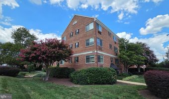 820- B S WASHINGTON St 227, Alexandria, VA 22314