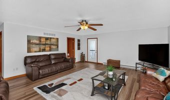 713 10th Ave NW, Altoona, IA 50009