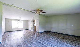 107 Oakridge Dr, Americus, GA 31709