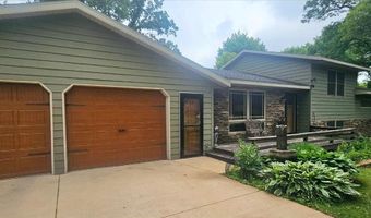 1912 S Oak Knoll Dr NE, Alexandria, MN 56308