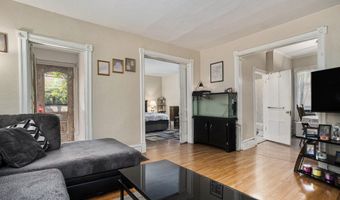 410 Bidwell St, Albion, MI 49224