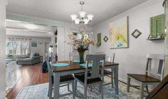 41 Perry Ave, Middletown, RI 02842