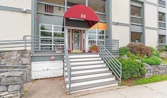 33 North Ave 12, Burlington, VT 05401