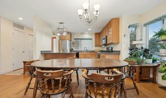 71 Village Ct 71, Berlin, MA 01503