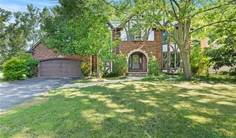 81 Plumwood Ct, Amherst, NY 14051