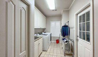 204 Piccadilly, Batesville, MS 38606