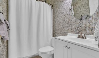 40 Bunker Hill Dr, Allentown, NJ 08501