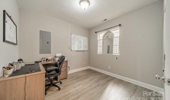 2823 Whiting Ave, Charlotte, NC 28205