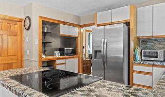 189 Wolf Rock Rd, Exeter, RI 02822