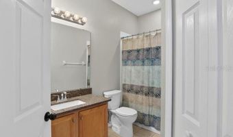 5513 GOLDEN ISLES Dr, Apollo Beach, FL 33572