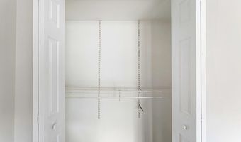 6155 EDSALL Rd B, Alexandria, VA 22304