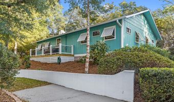 201 Hoop Pole Creek Dr, Atlantic Beach, NC 28512