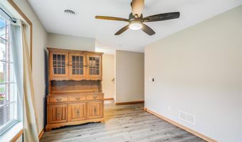 15521 Foghorn Ln, Apple Valley, MN 55124