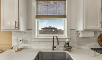 6482 Crown Cres, Ammon, ID 83406