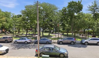 7 Gregg Ln, Bayonne, NJ 07002