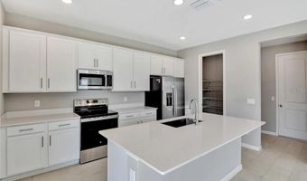 560 SUMMIT RIVER Dr, Apopka, FL 32712