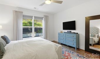 715 E 28th St, Charlotte, NC 28205