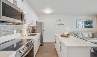 201 Ohua Ave 906, Honolulu, HI 96815