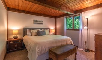 40 Orchard Rd 13 & 14, Burke, VT 05832