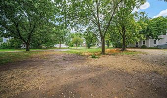 301 And 305 NW 6th St, Abilene, KS 67410
