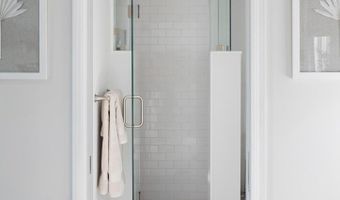 76 Bridge Avenue Unit Rear Cottage Rear Cottage, Bay Head, NJ 08742