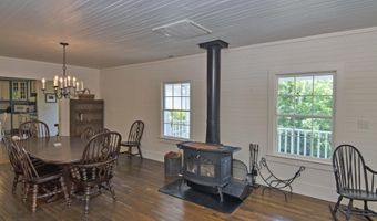 90 Taylor Ln, Alderson, WV 24910