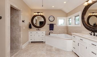 726 Stonegate Ct SW, Altoona, IA 50009