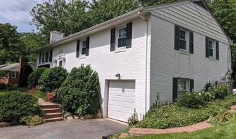 4837 RANDOLPH Dr, Annandale, VA 22003