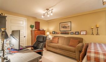 951 Dana Rd, Barre, MA 01005