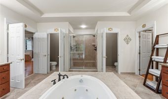 10 Lovegreen Ln, East Greenwich, RI 02818