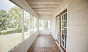 4825 Sycamore St, Aldrich, MO 65601